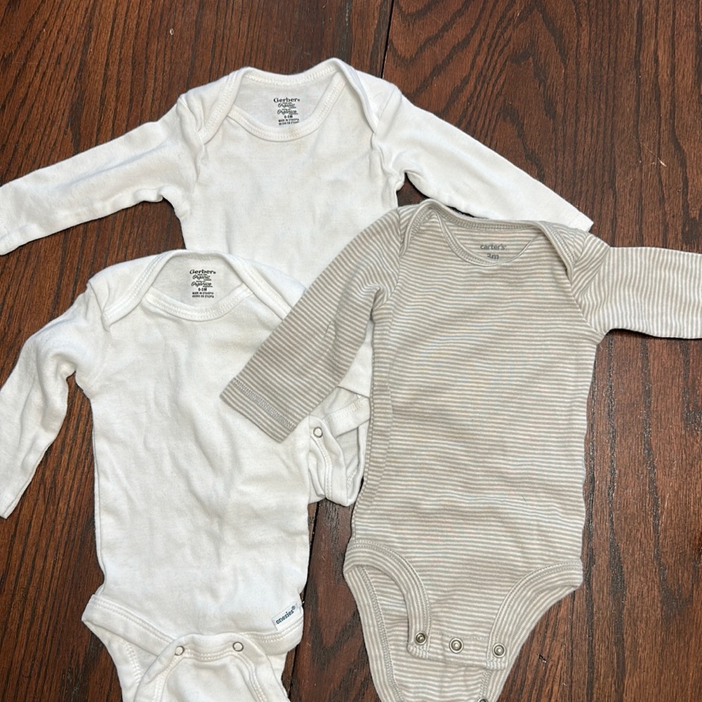 Baby longsleeve onesies